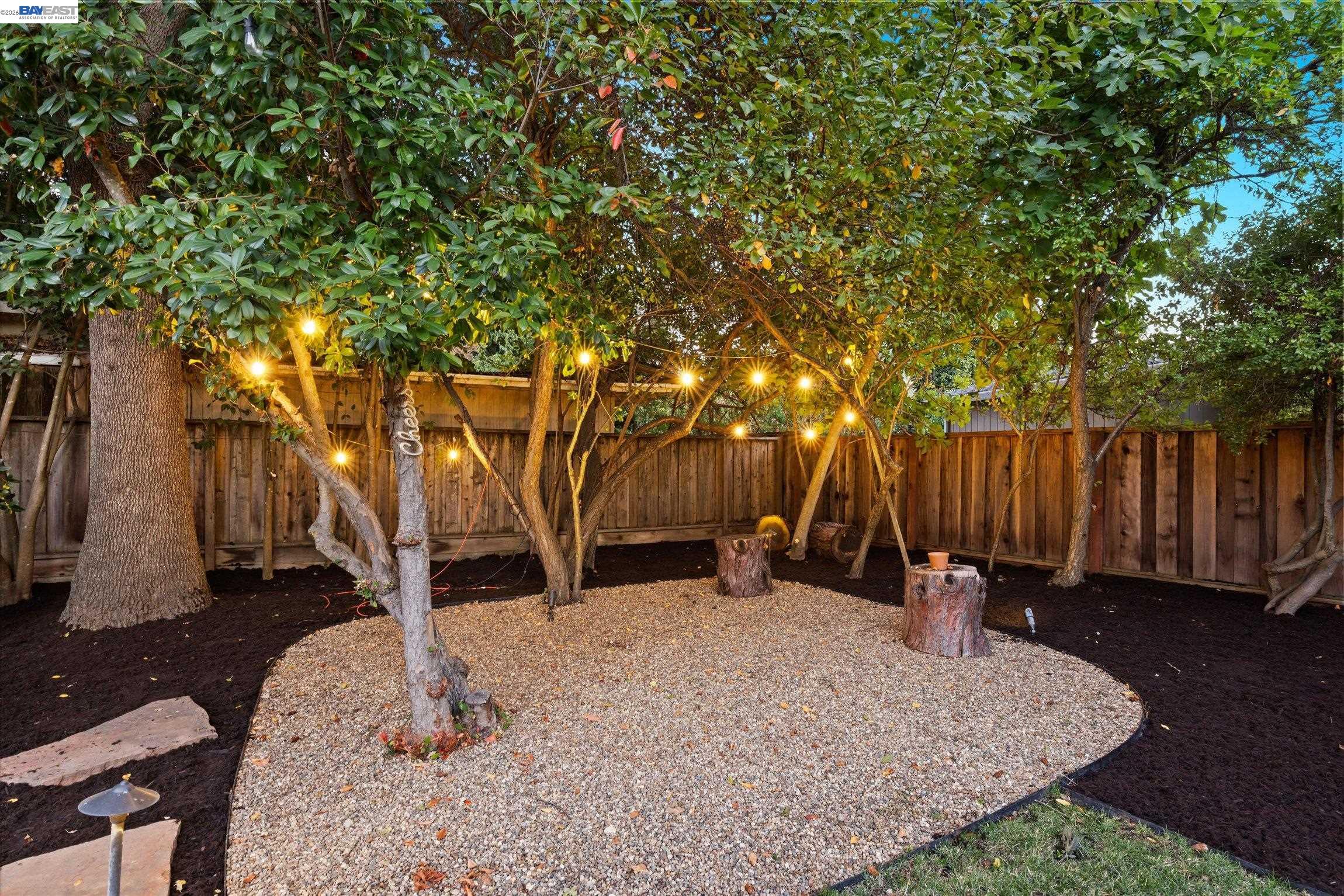 150 Timberline Ct