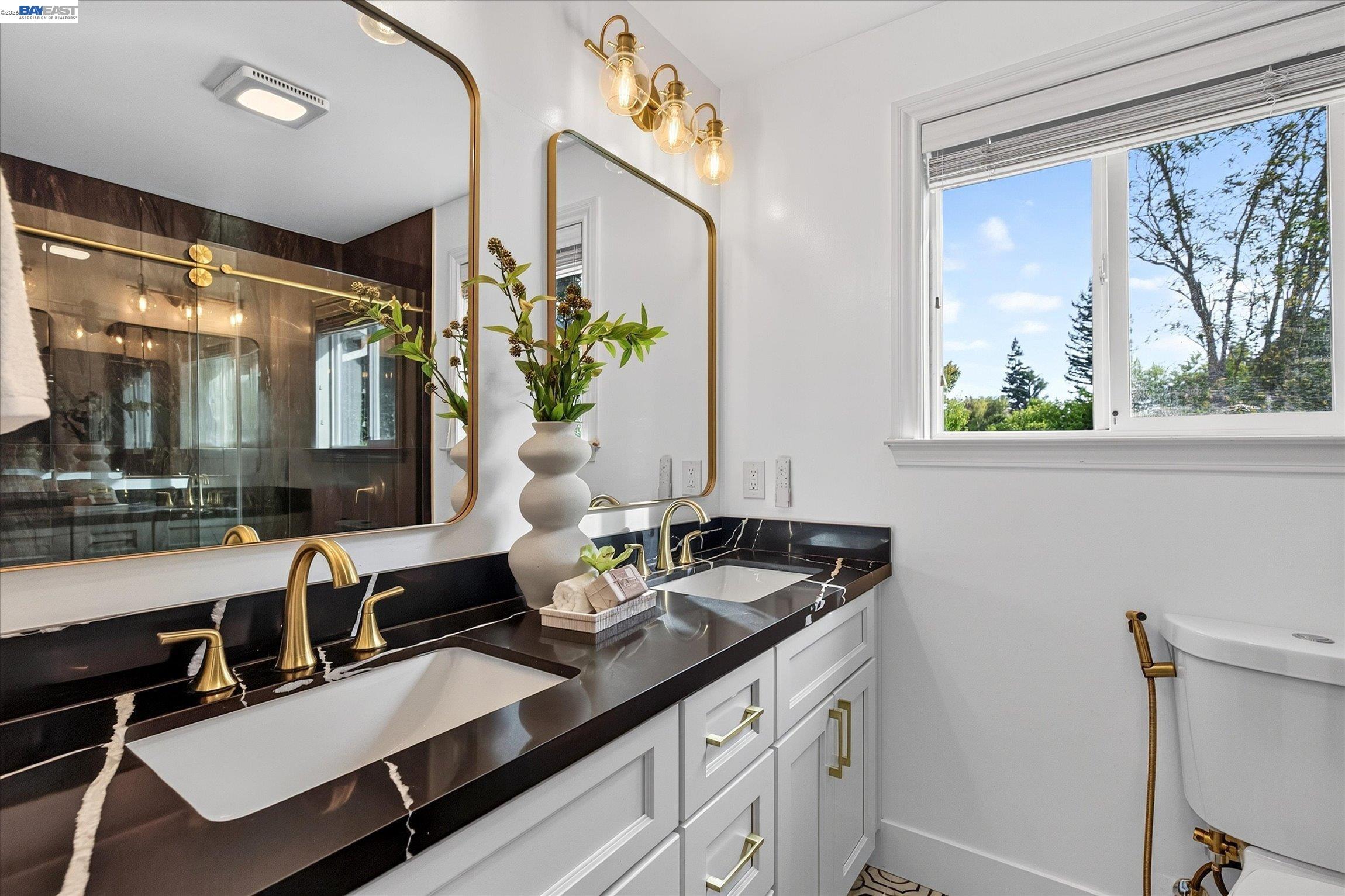 150 Timberline Ct