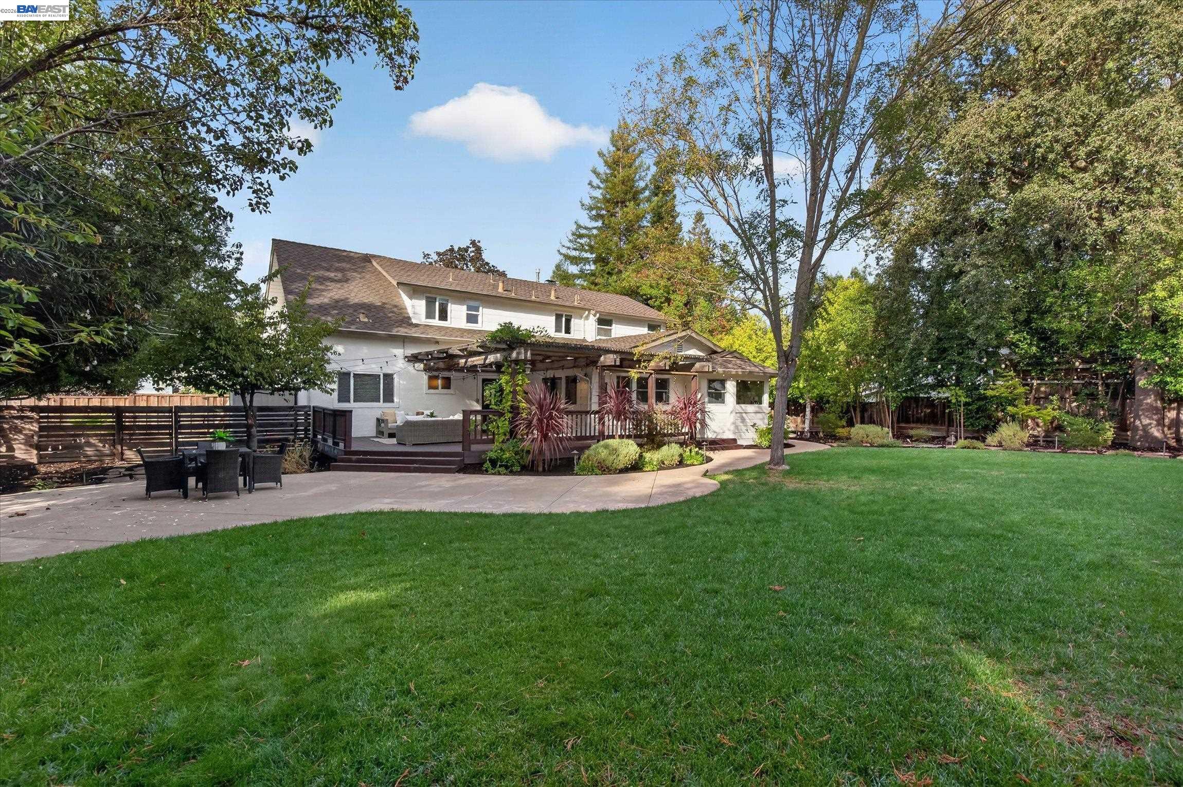 150 Timberline Ct