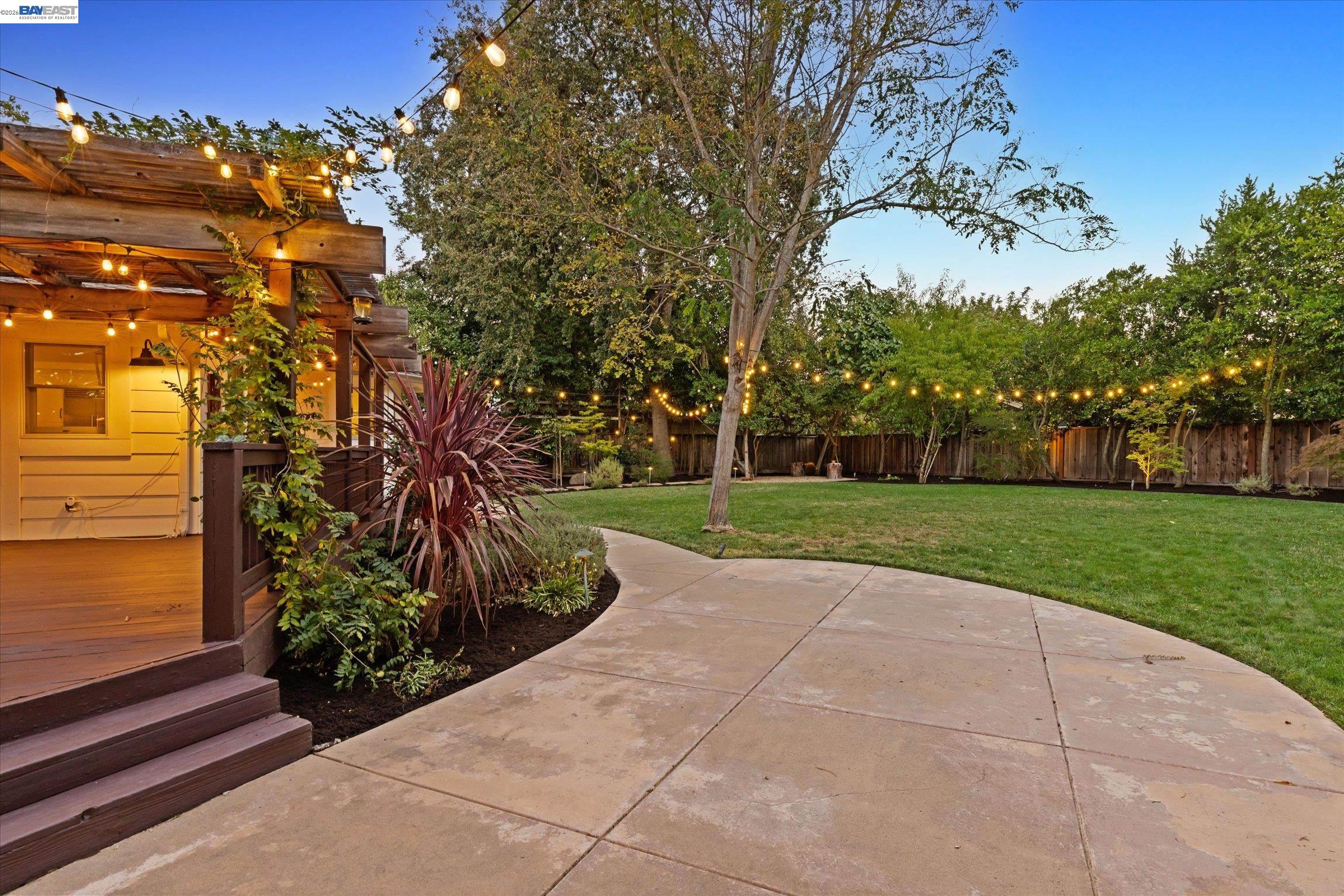 150 Timberline Ct