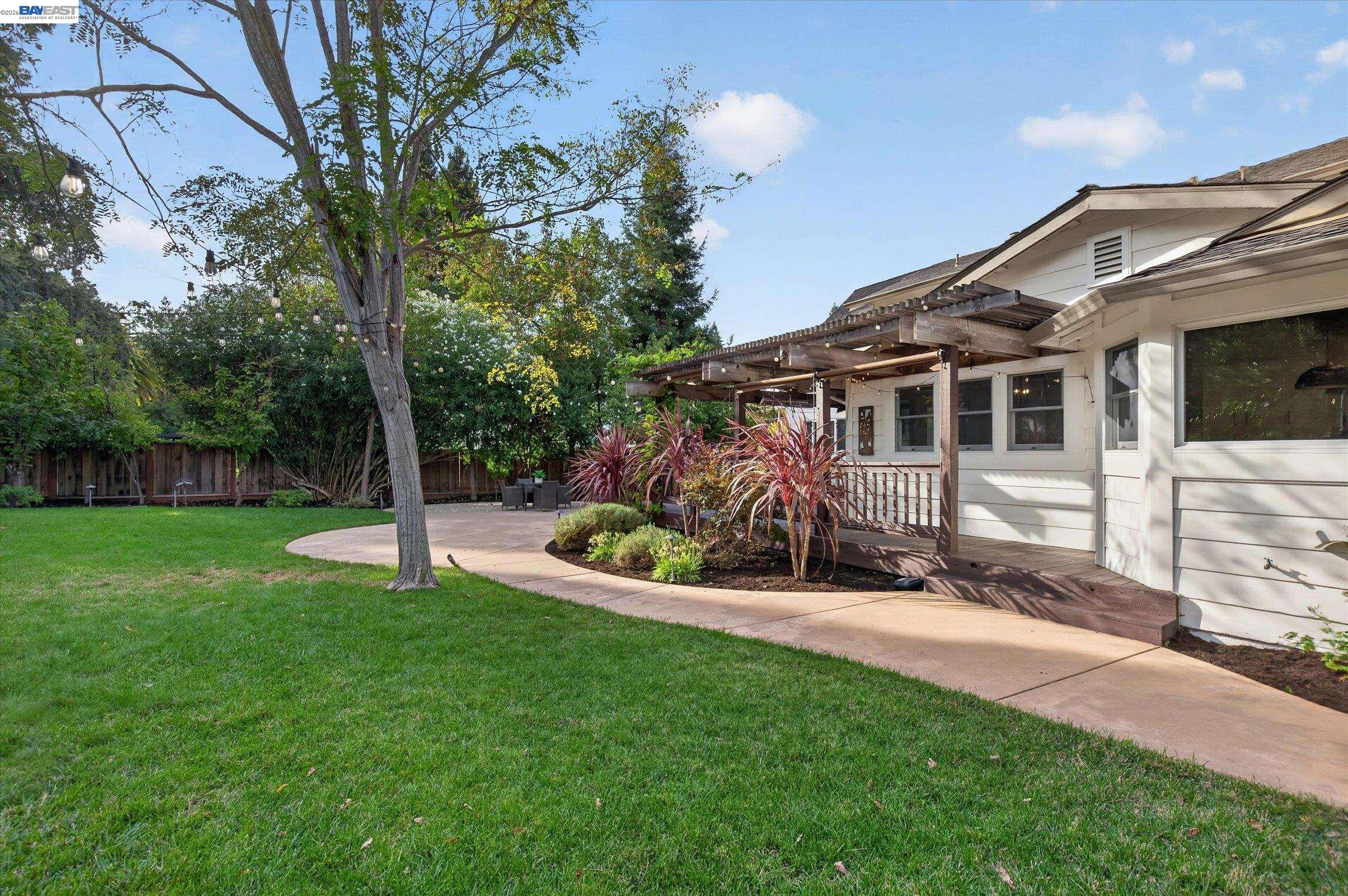 150 Timberline Ct