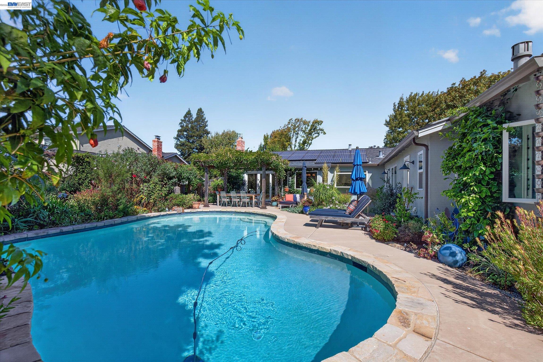 3425 Canfield Dr