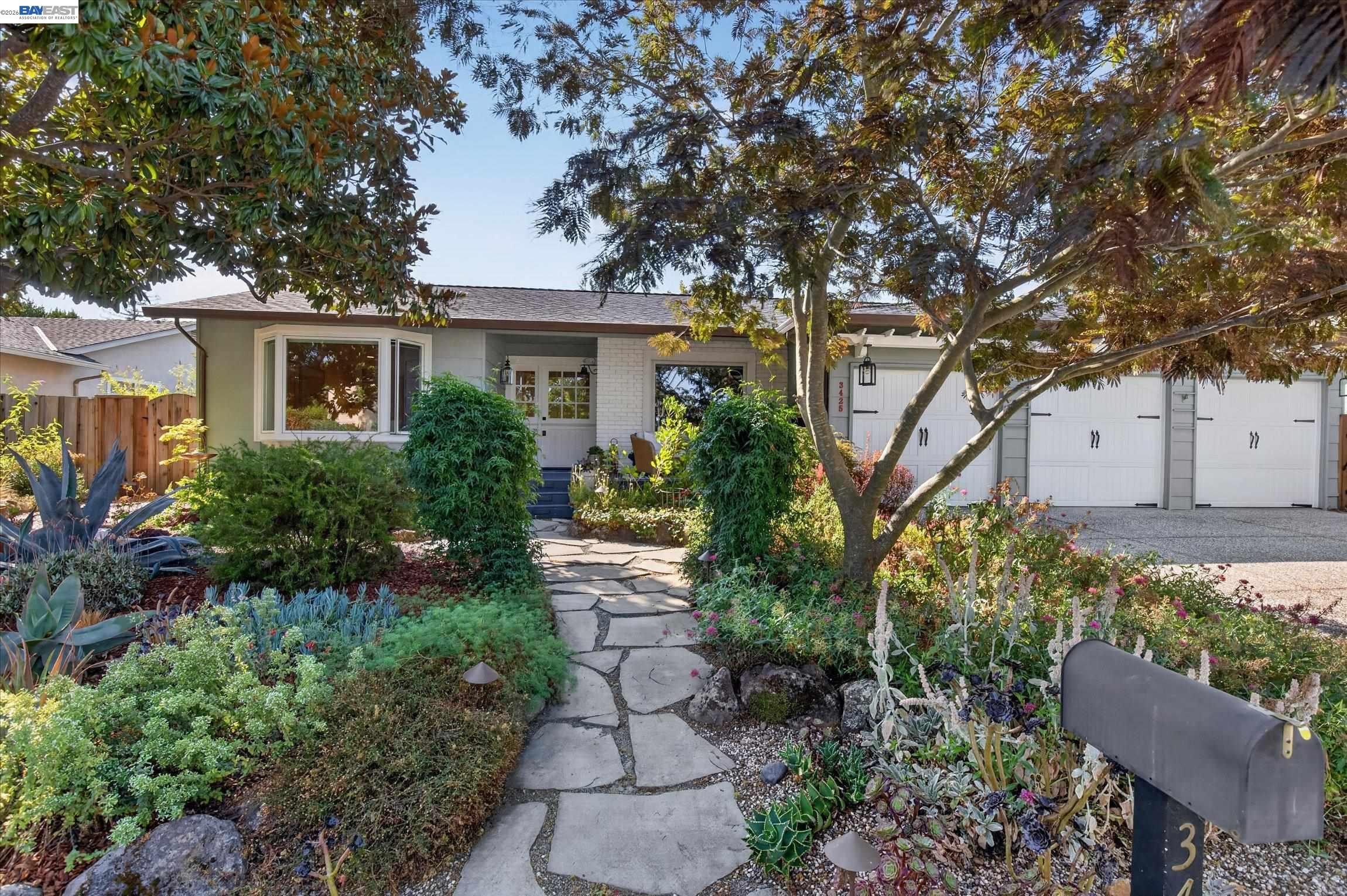 3425 Canfield Dr