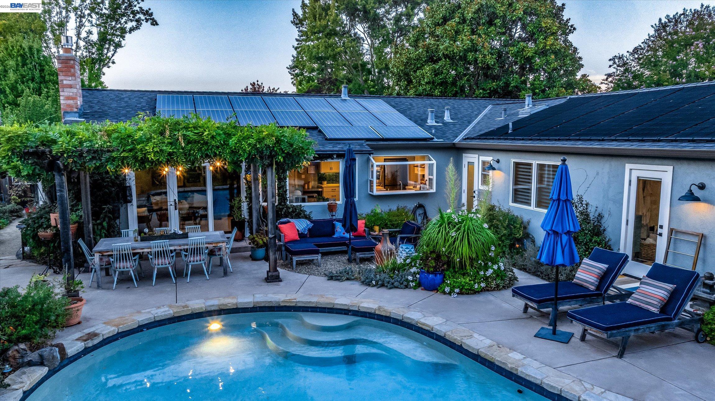 3425 Canfield Dr