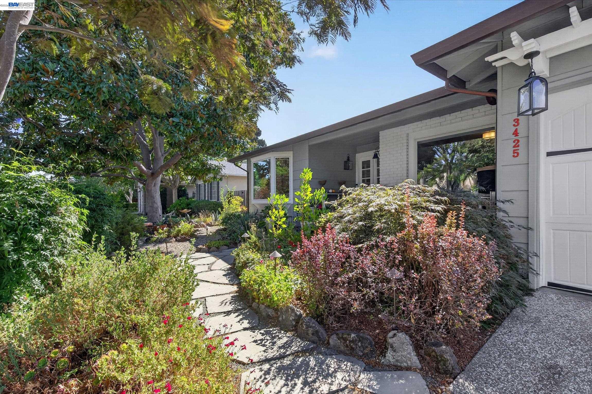 3425 Canfield Dr