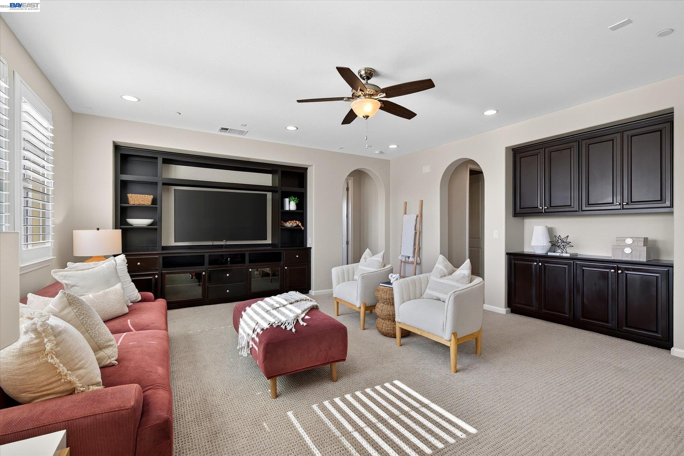3428 Ironwood Dr