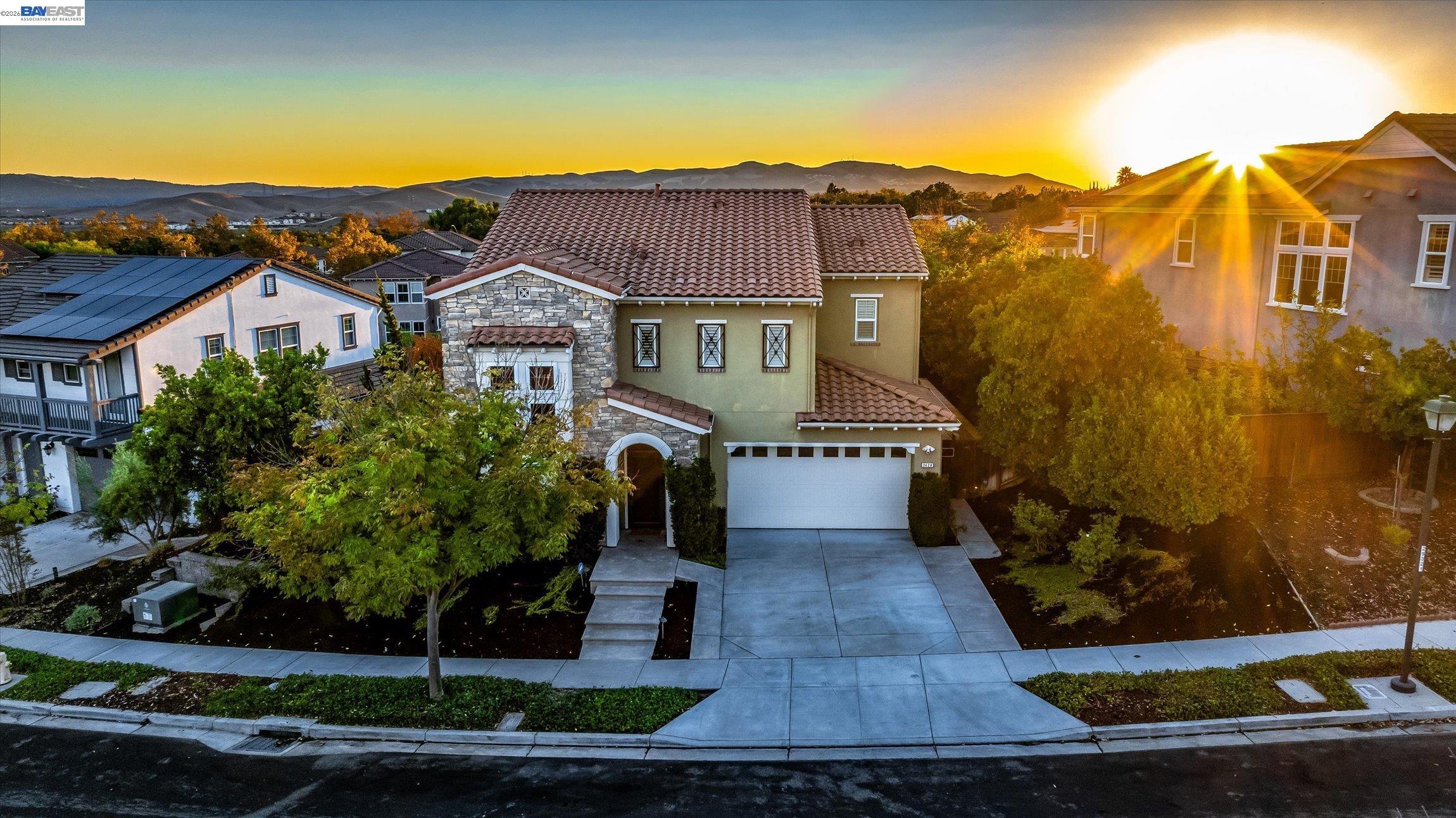 3428 Ironwood Dr