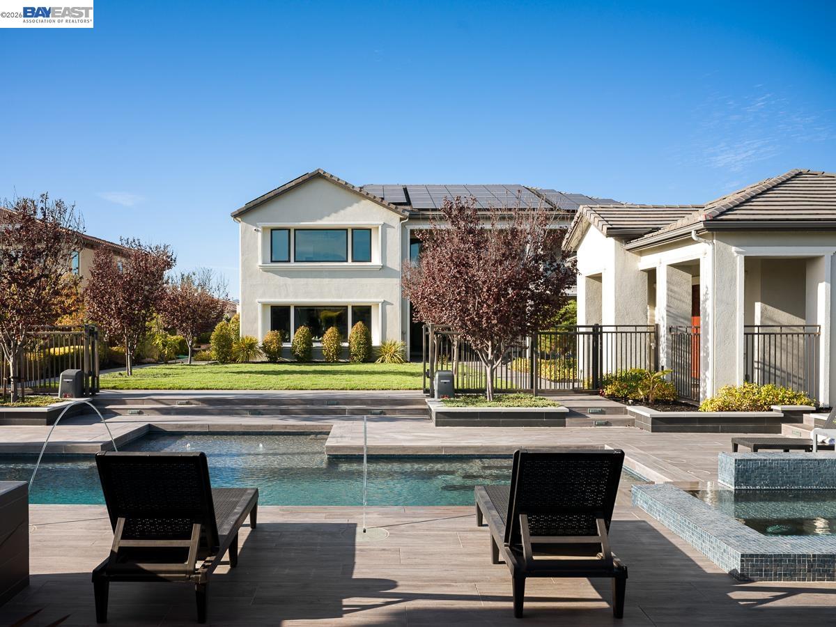 919 Connemara Ct