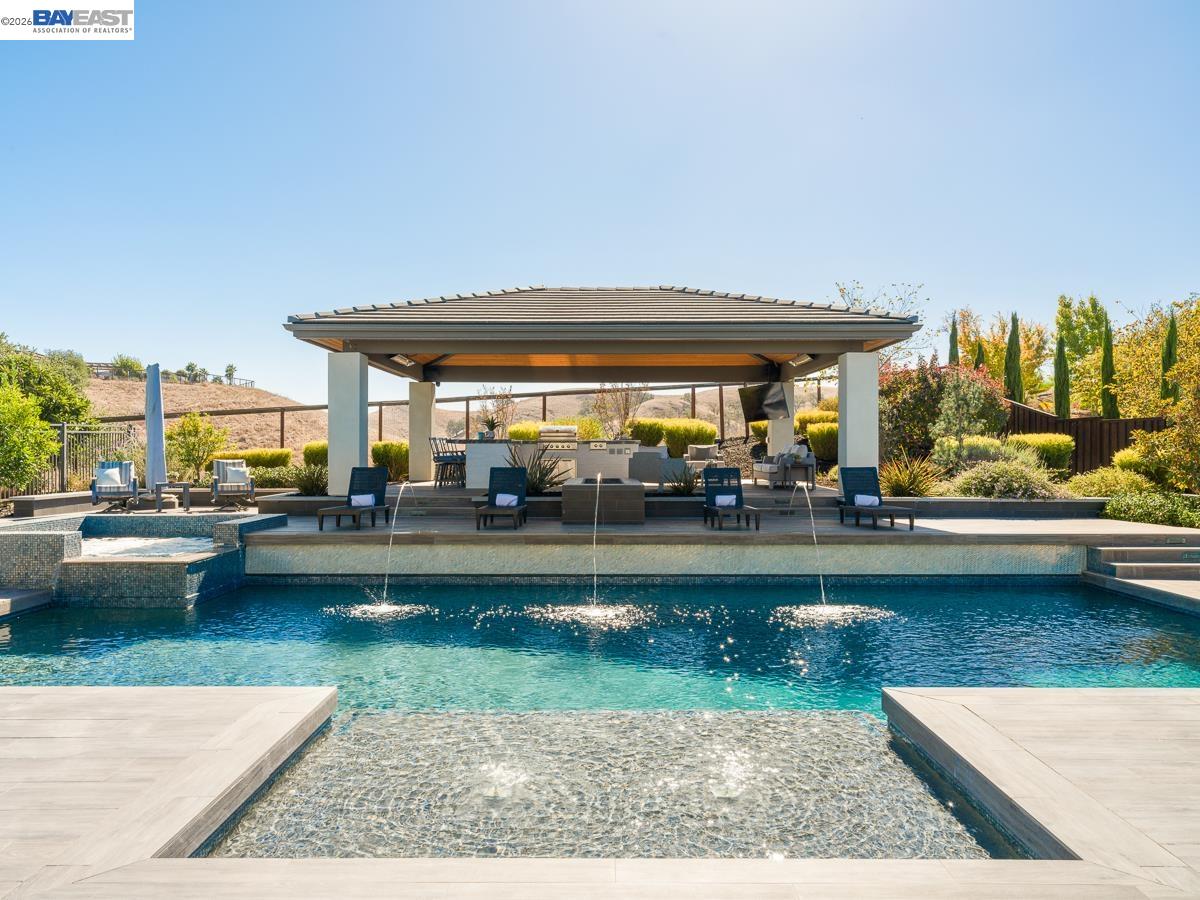 919 Connemara Ct