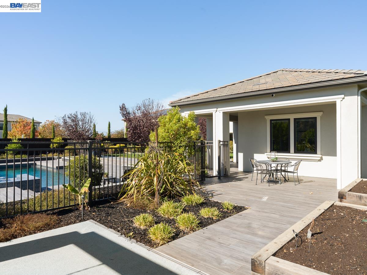 919 Connemara Ct