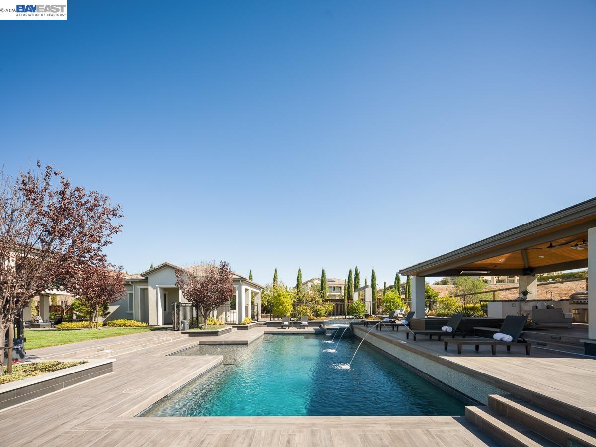 919 Connemara Ct