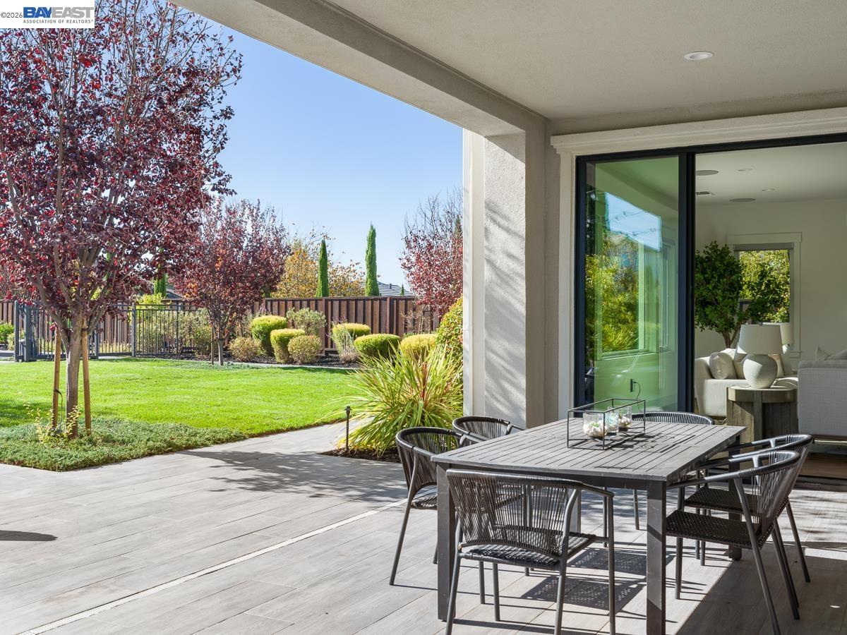 919 Connemara Ct