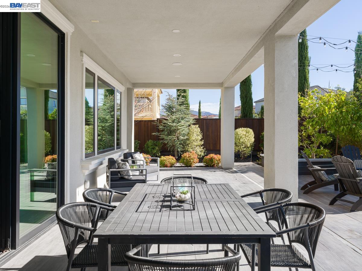 919 Connemara Ct