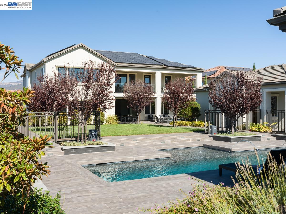 919 Connemara Ct