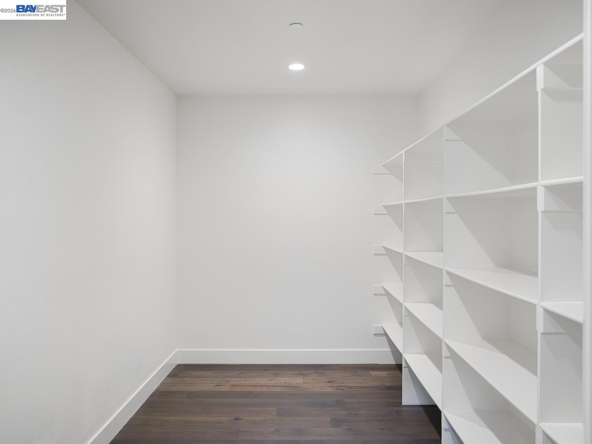 919 Connemara Ct
