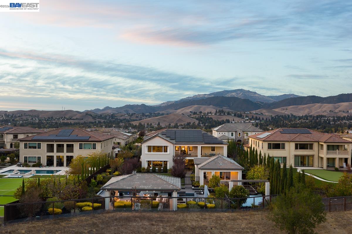 919 Connemara Ct