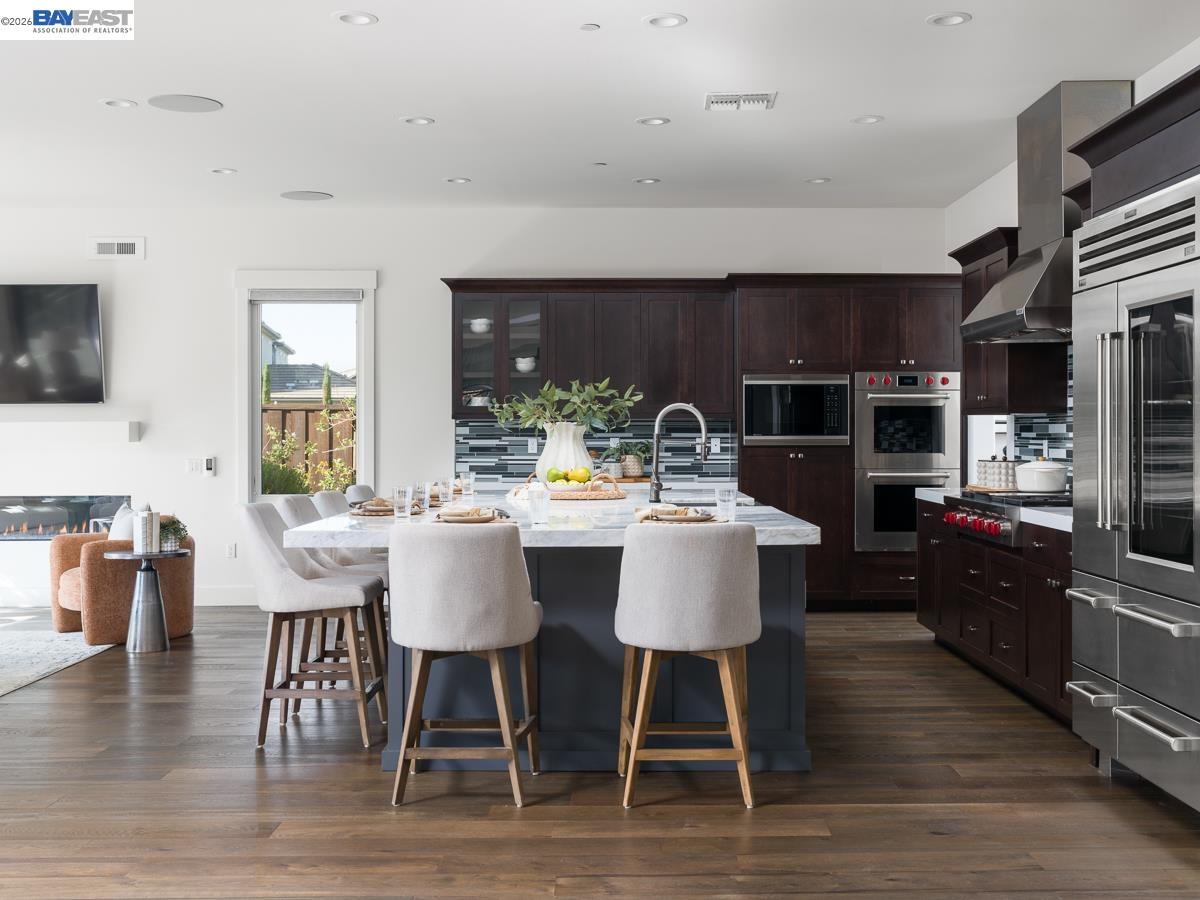 919 Connemara Ct