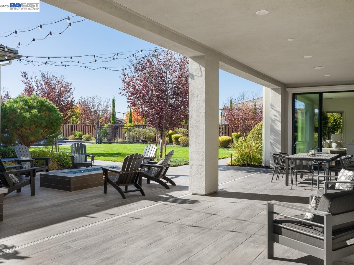 919 Connemara Ct