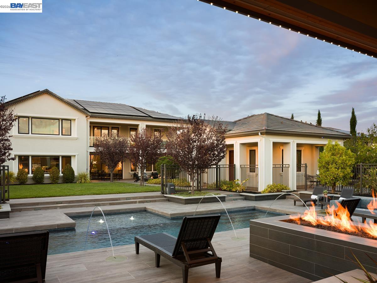 919 Connemara Ct