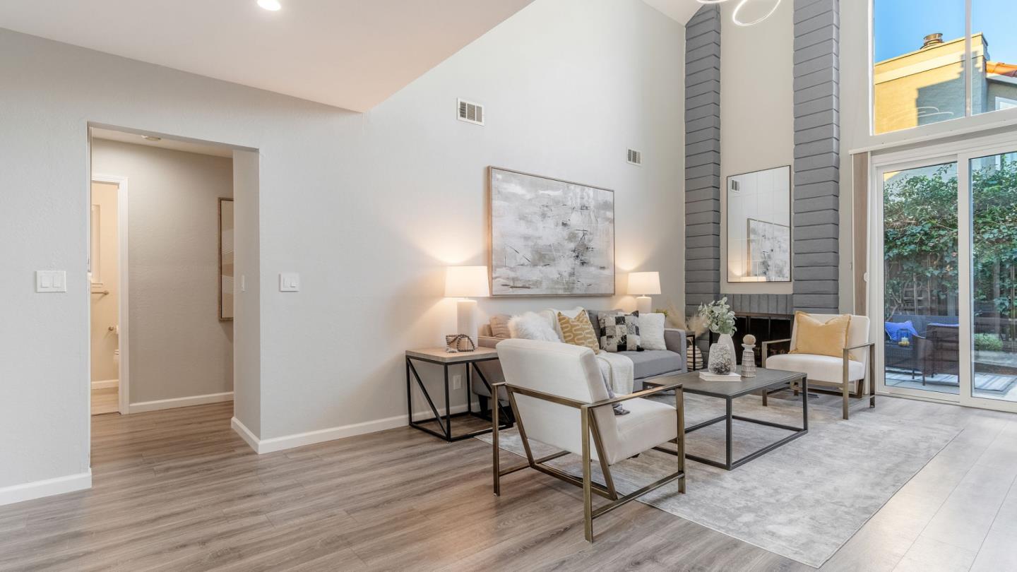 1319 Bottle Brush Lane