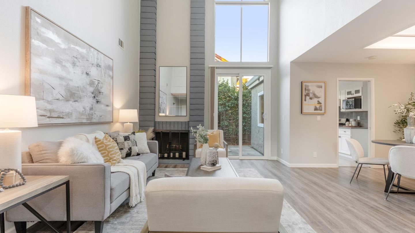 1319 Bottle Brush Lane