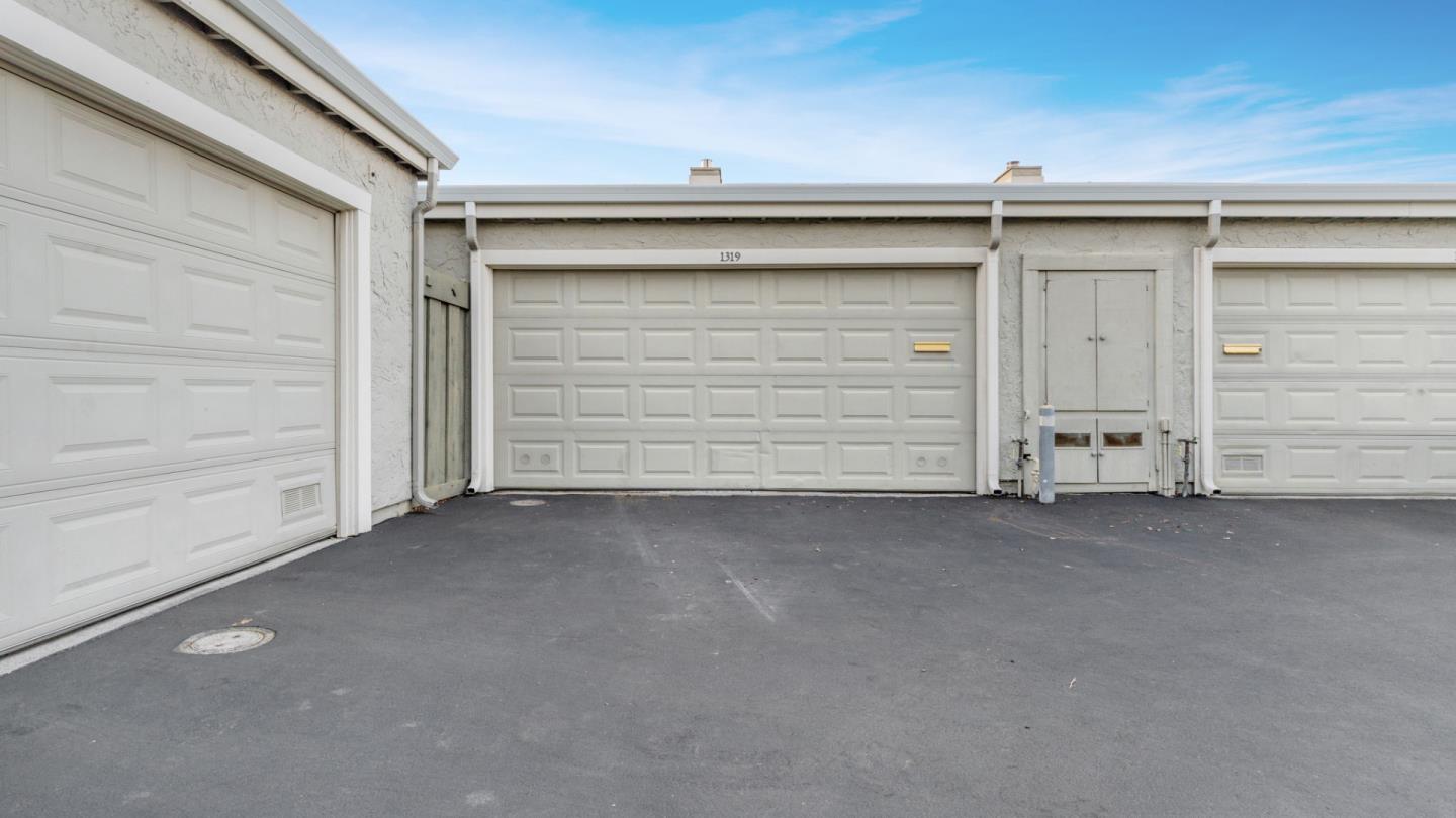 1319 Bottle Brush Lane