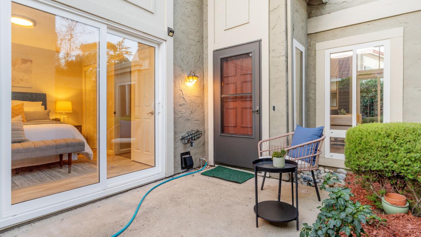 1319 Bottle Brush Lane