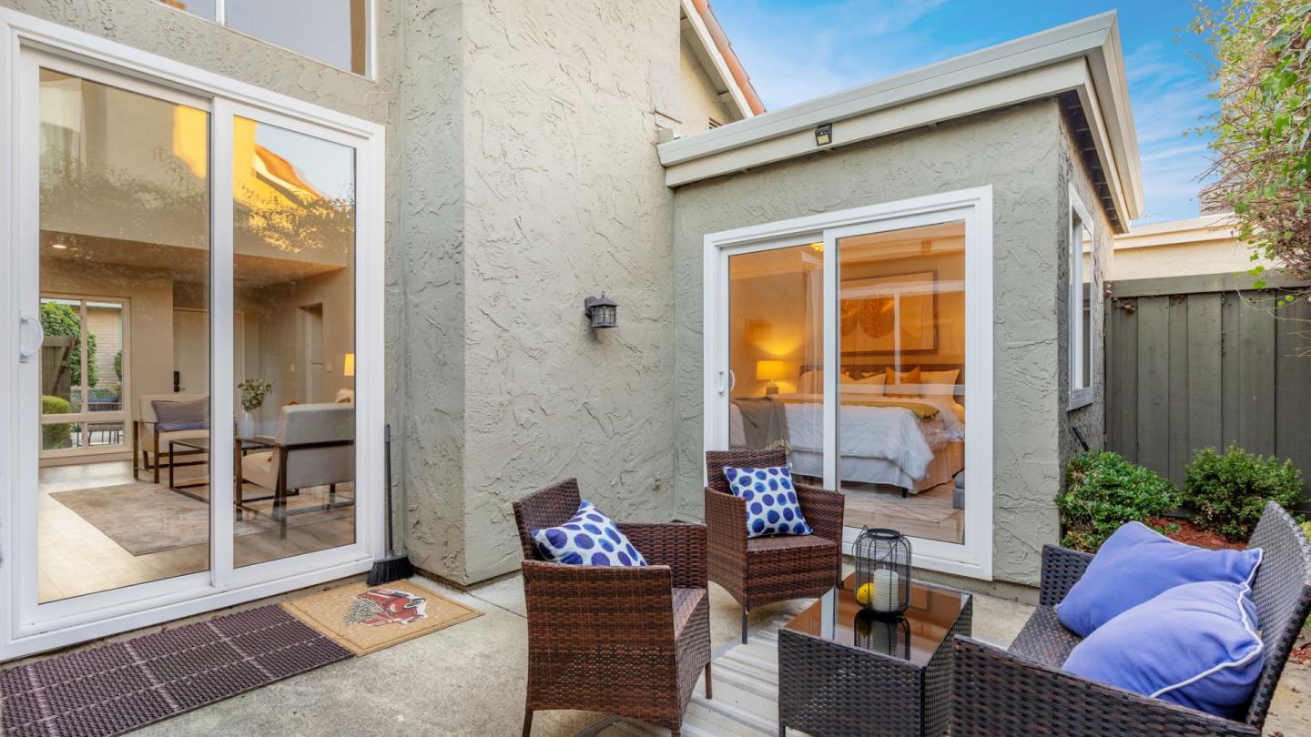 1319 Bottle Brush Lane