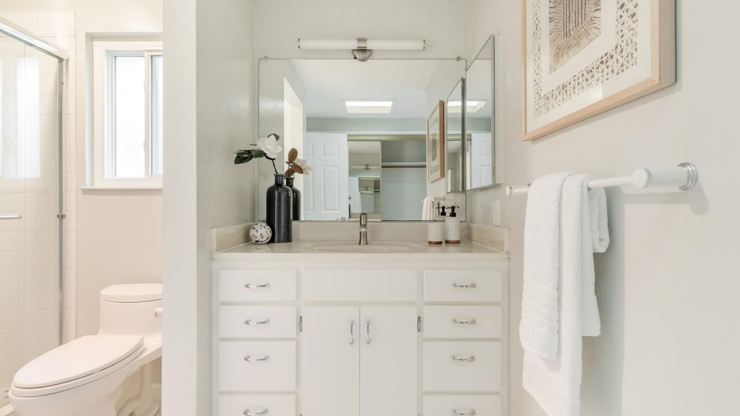 1319 Bottle Brush Lane