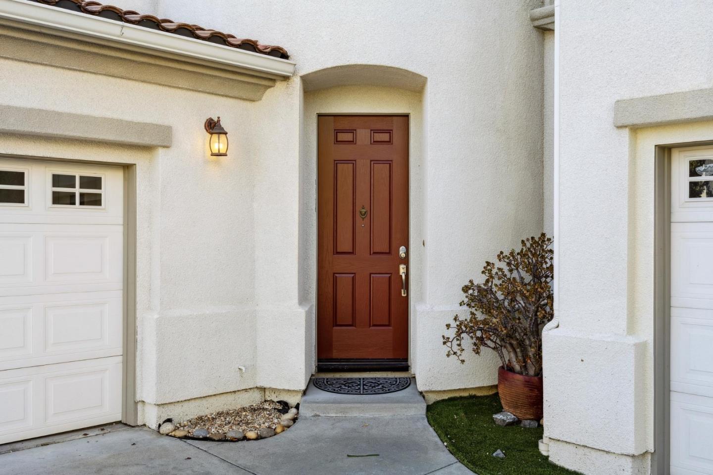 4986 Grayhawk Court