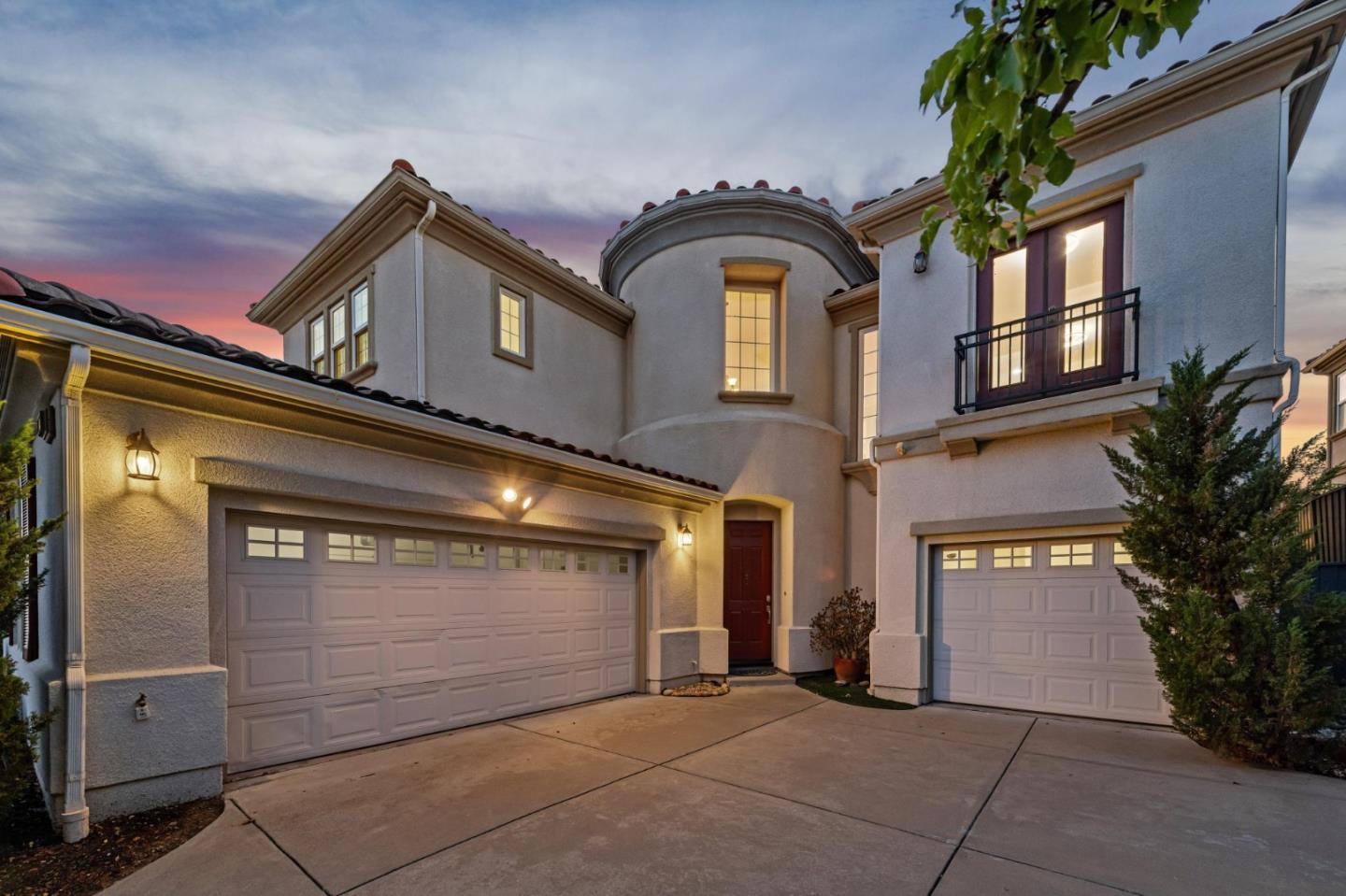 4986 Grayhawk Court