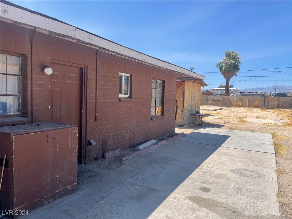 2439 Crawford Street