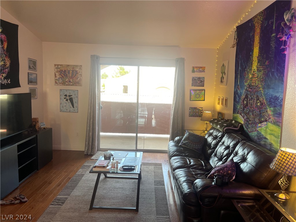 8101 West Flamingo Road 2057