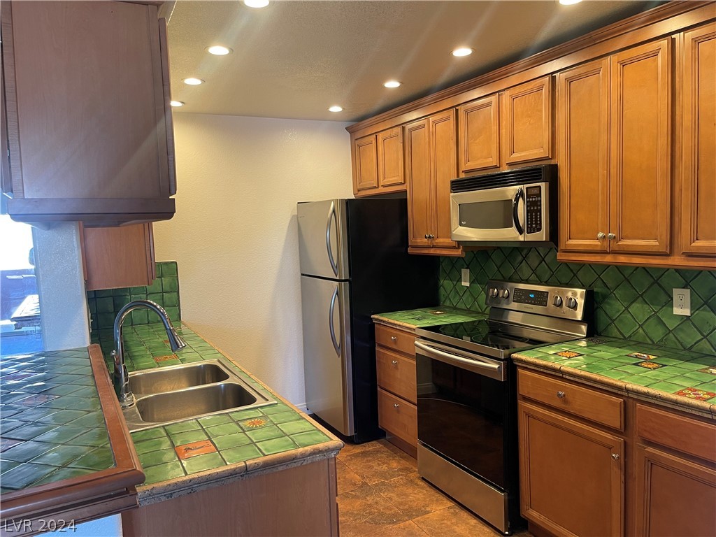 8101 West Flamingo Road 2057