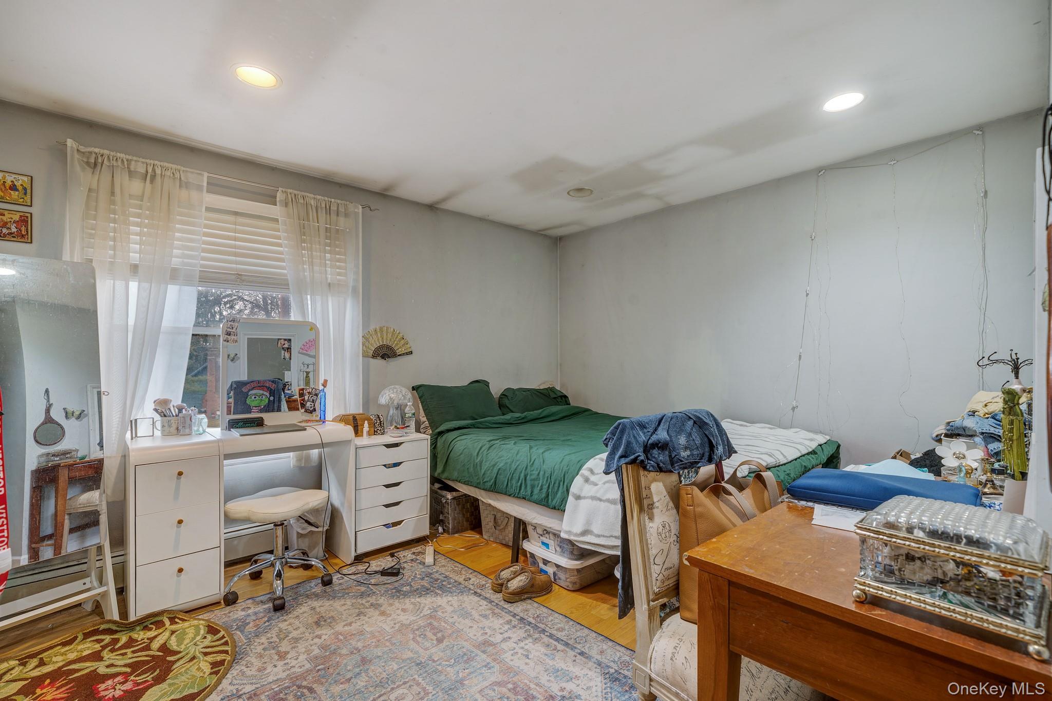 6 Strawberry Hill Lane