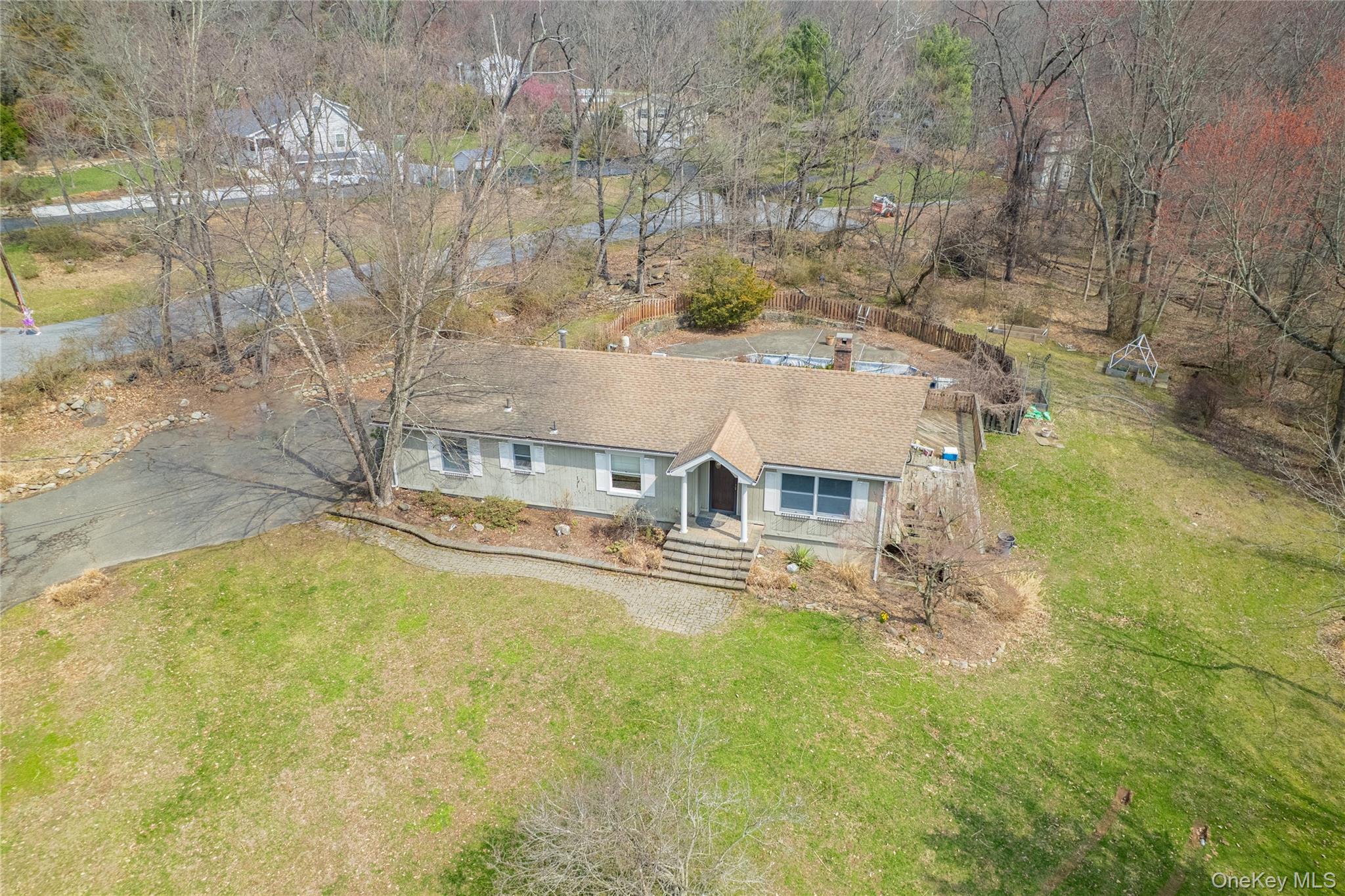 6 Strawberry Hill Lane