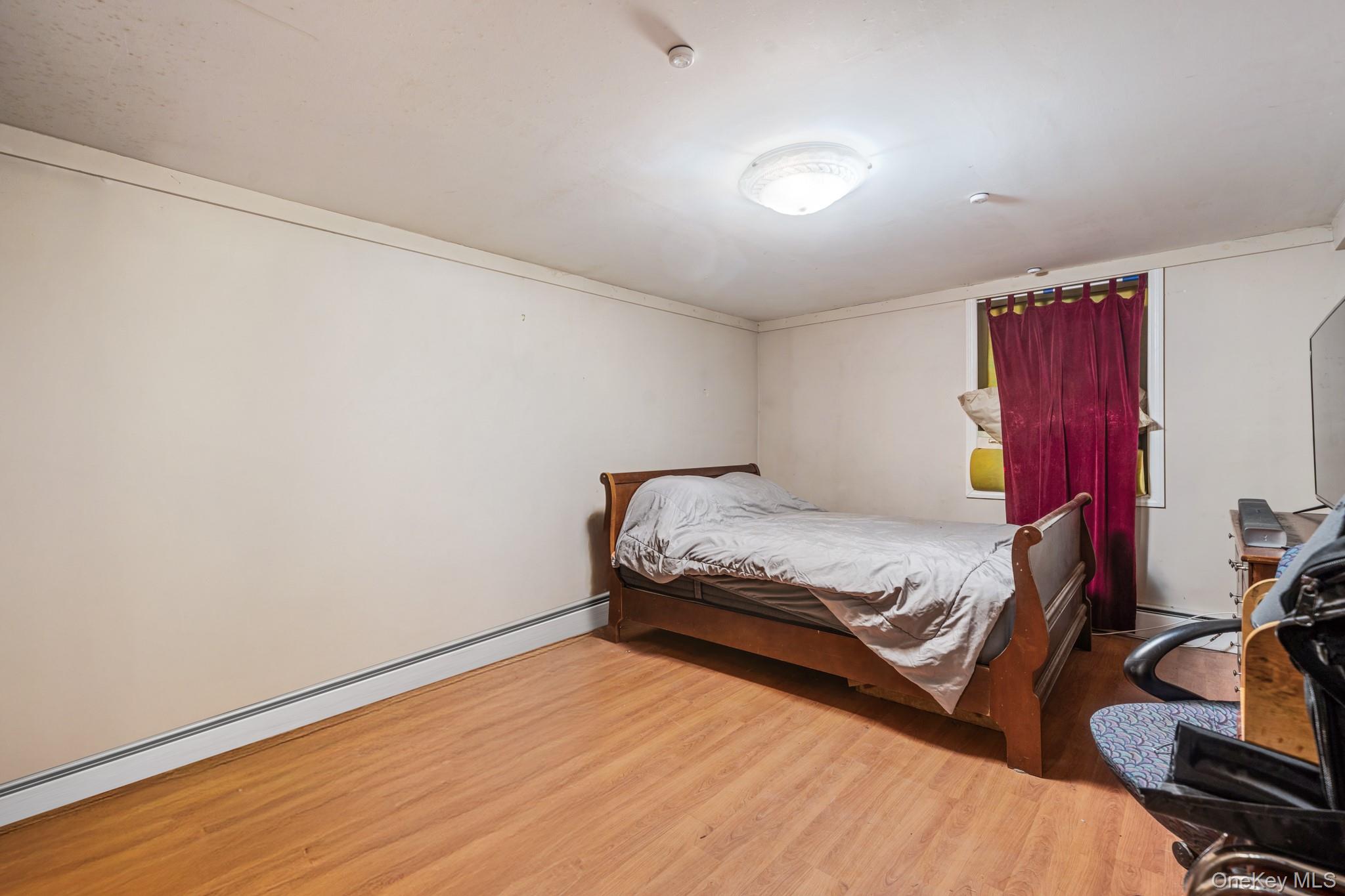 6 Strawberry Hill Lane