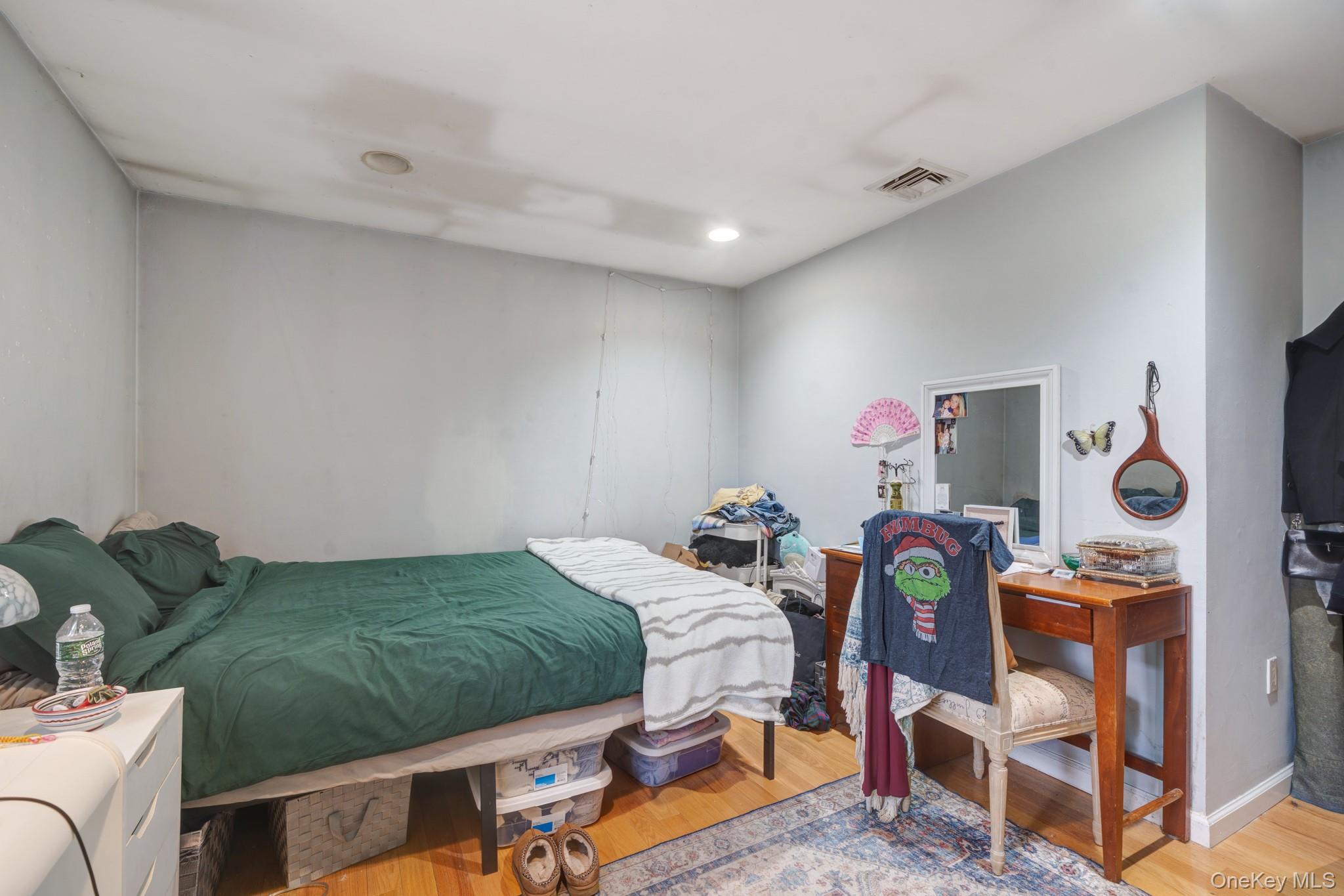 6 Strawberry Hill Lane
