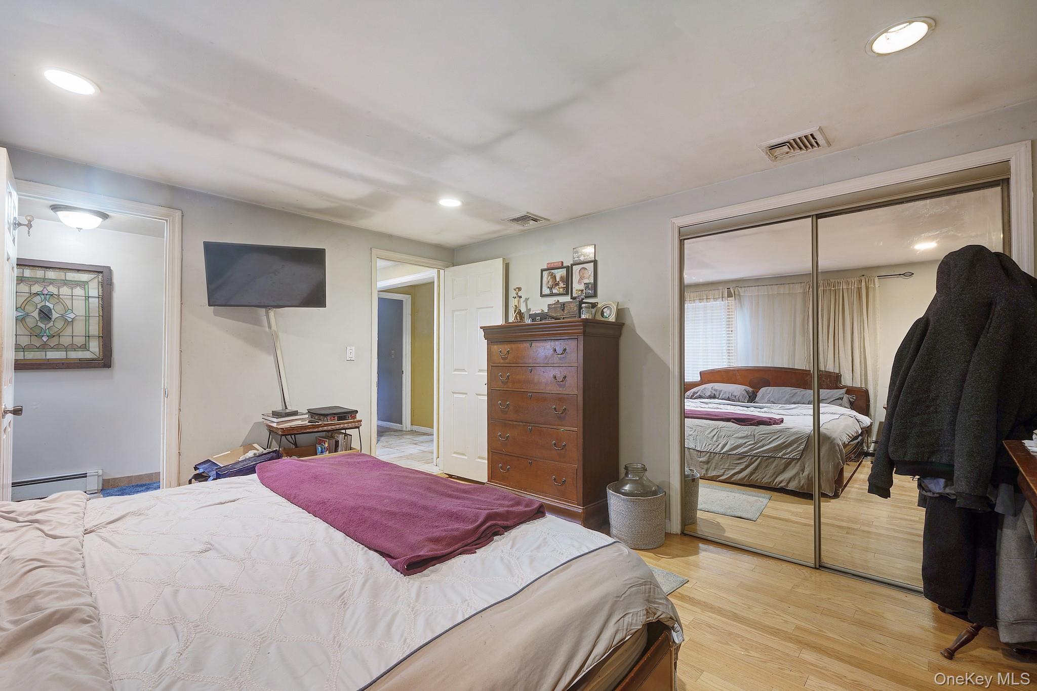6 Strawberry Hill Lane