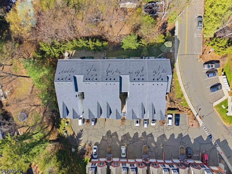 9 Goffle Brook Ct
