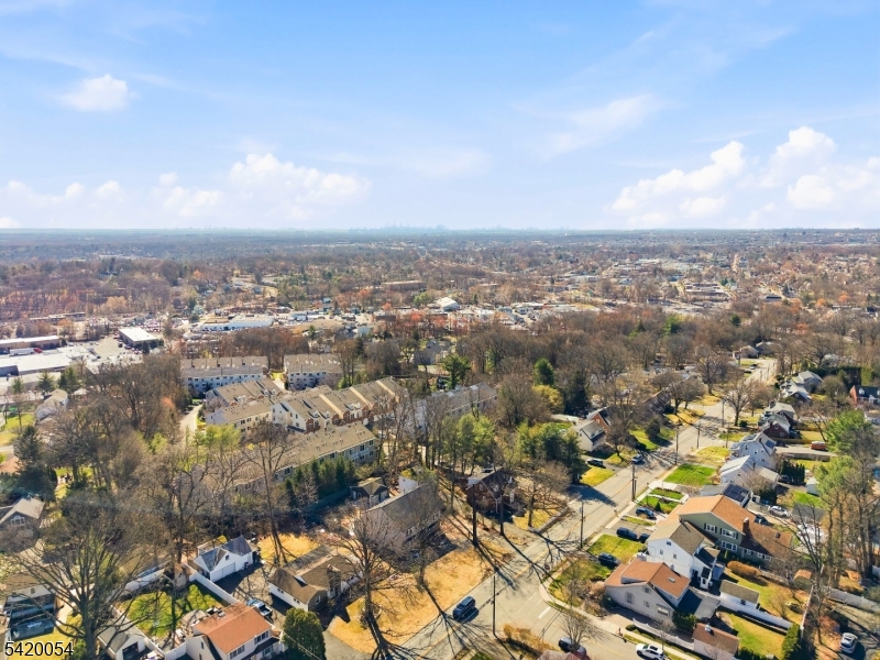 9 Goffle Brook Ct
