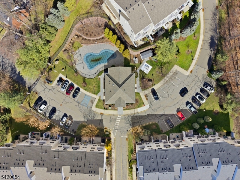 9 Goffle Brook Ct
