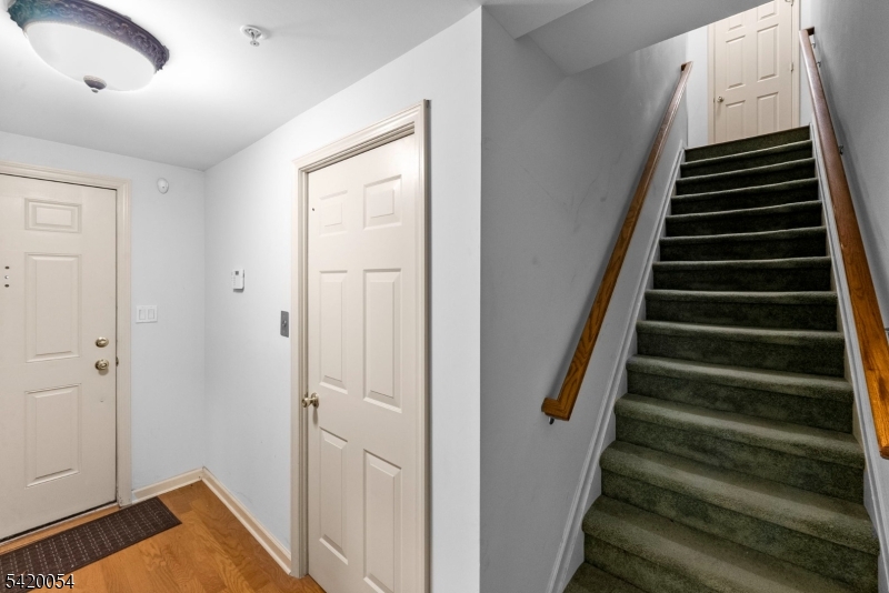 9 Goffle Brook Ct