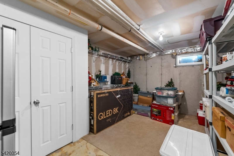 9 Goffle Brook Ct