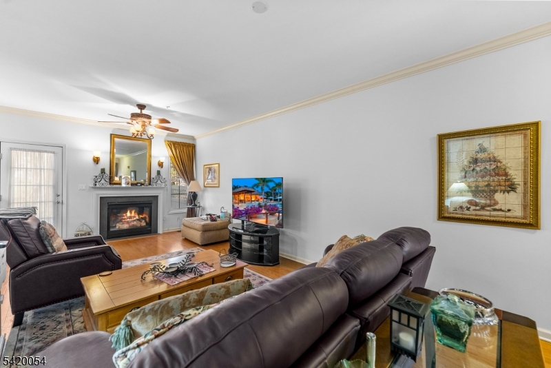 9 Goffle Brook Ct