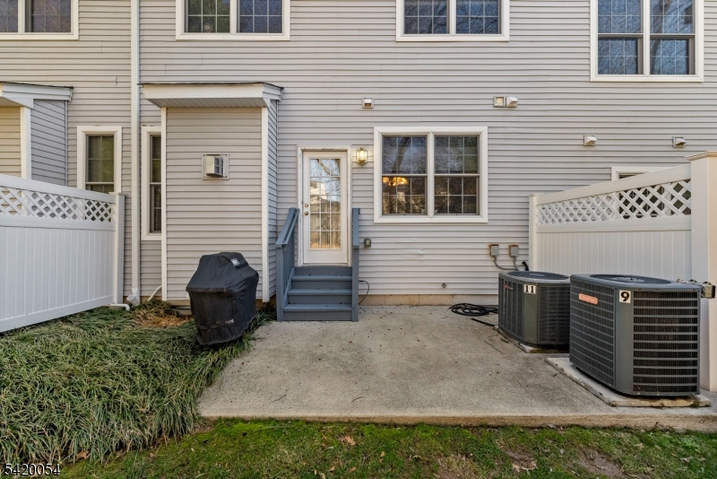 9 Goffle Brook Ct