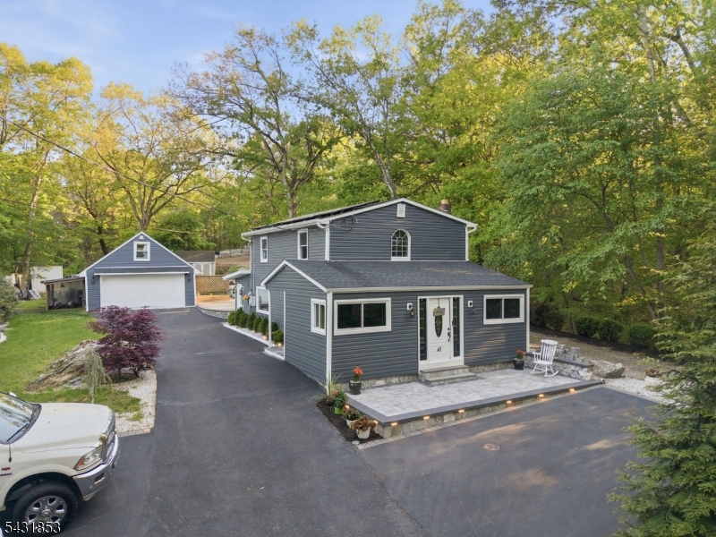 47 Dupont Ave