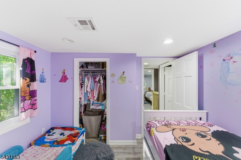 47 Dupont Ave
