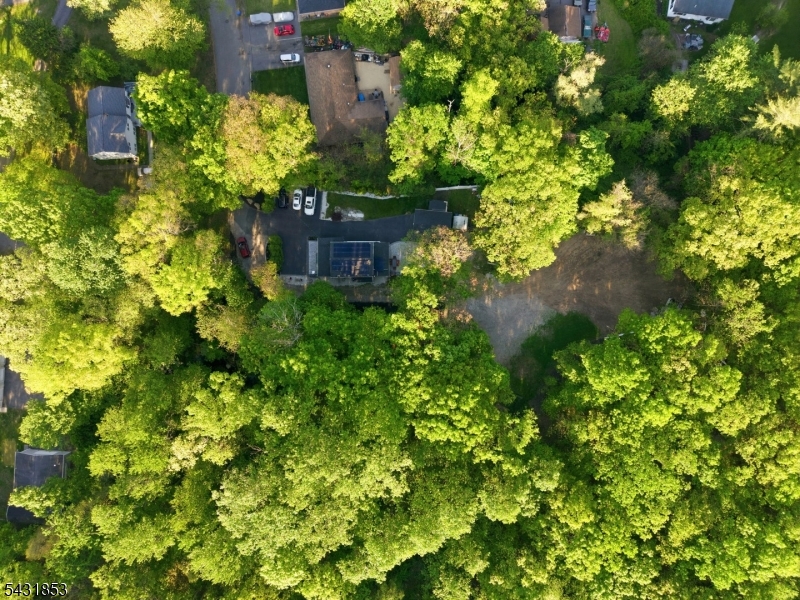 47 Dupont Ave