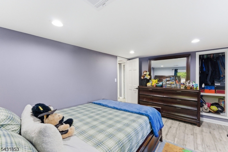 47 Dupont Ave